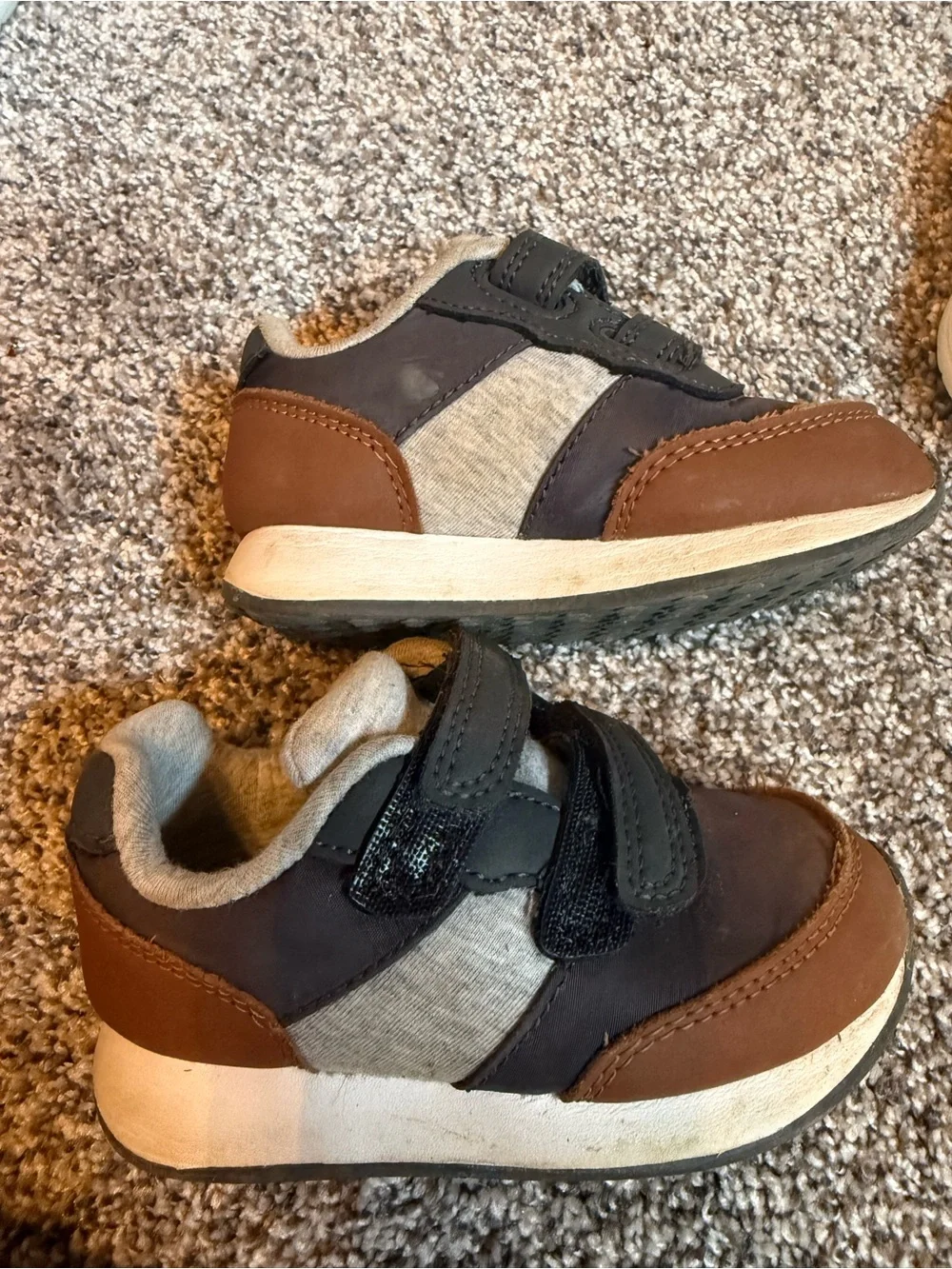 Old Navy Toddler Navy and Brown Casual Sneakers